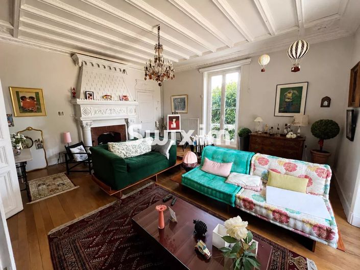 Image No.2-4 Bed House for sale