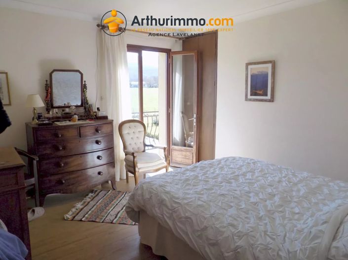 Image No.10-5 Bed House for sale