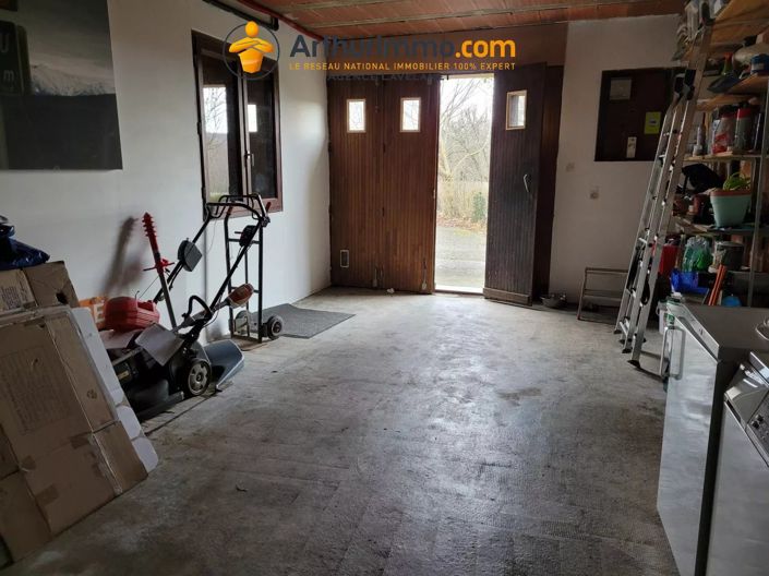 Image No.18-5 Bed House for sale
