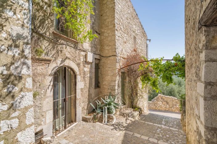 Image No.19-2 Bed House for sale