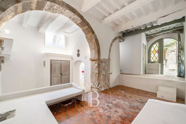 Image No.7-2 Bed House for sale