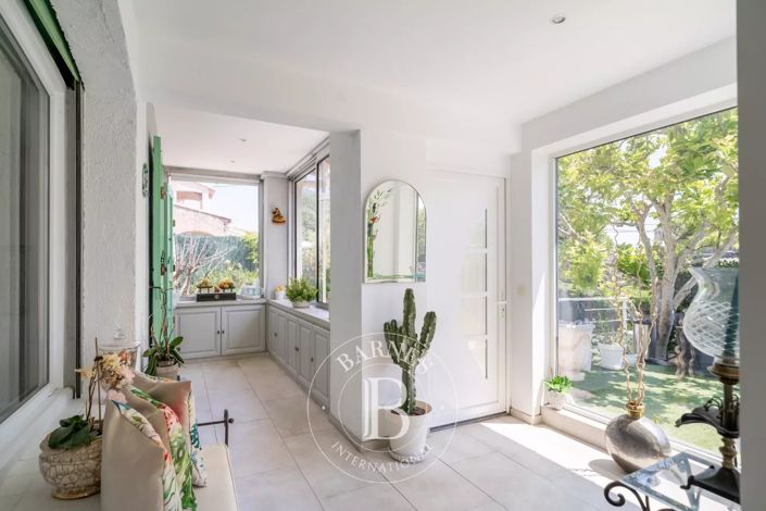Image No.3-3 Bed House for sale
