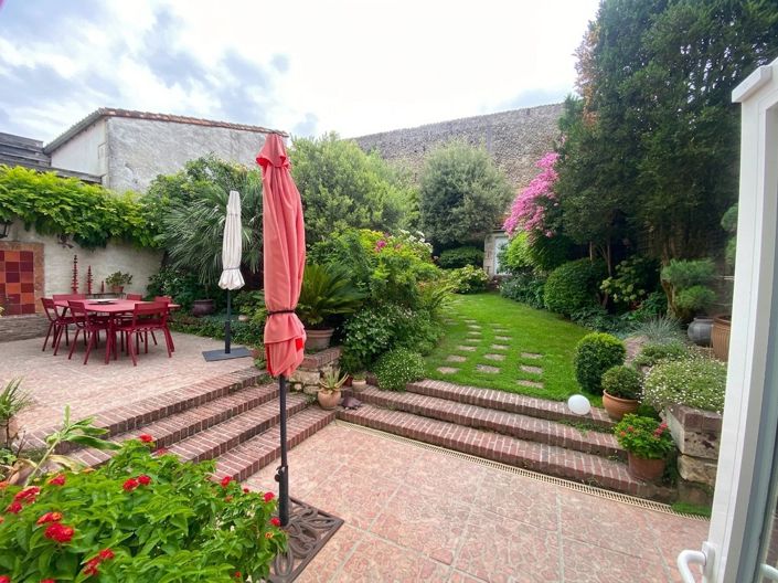 Image No.11-3 Bed House for sale