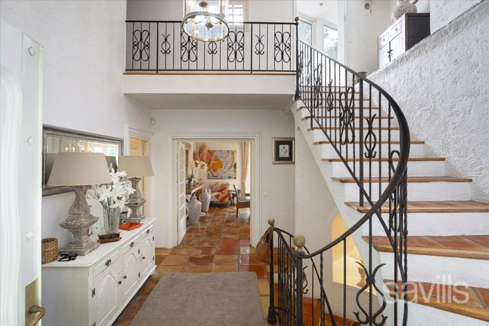 Image No.10-6 Bed House for sale