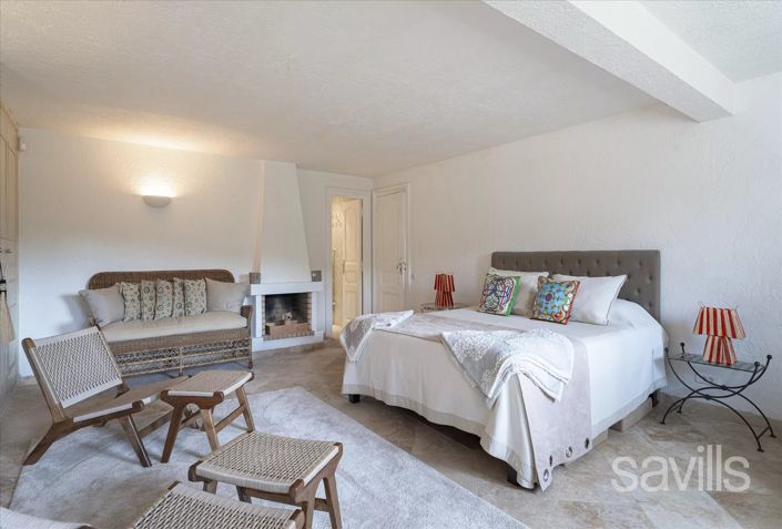 Image No.20-6 Bed House for sale