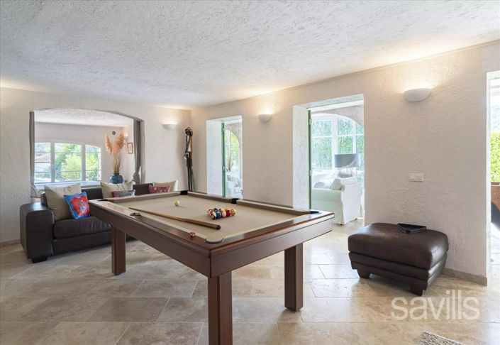 Image No.21-6 Bed House for sale