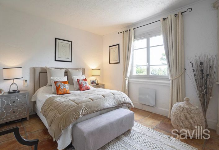 Image No.22-6 Bed House for sale