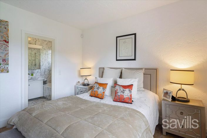 Image No.23-6 Bed House for sale