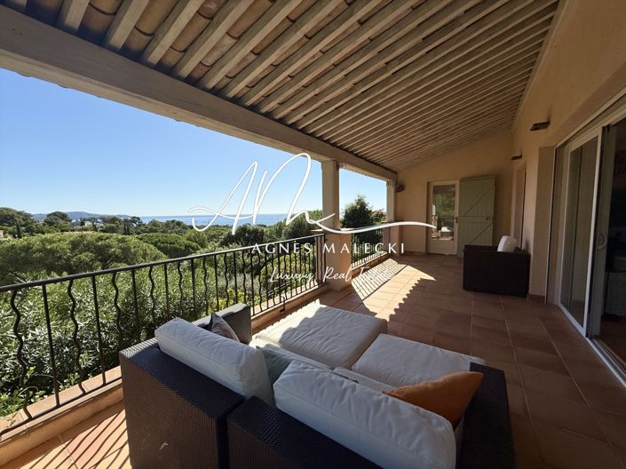 Image No.4-6 Bed House for sale