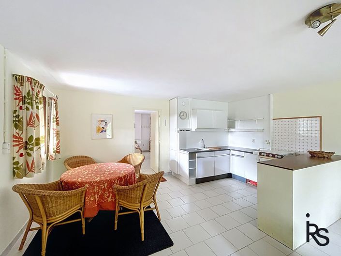 Image No.10-4 Bed House for sale