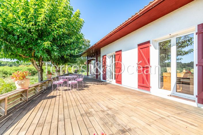 Image No.21-5 Bed House for sale