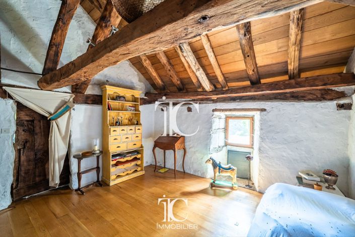 Image No.18-7 Bed House for sale