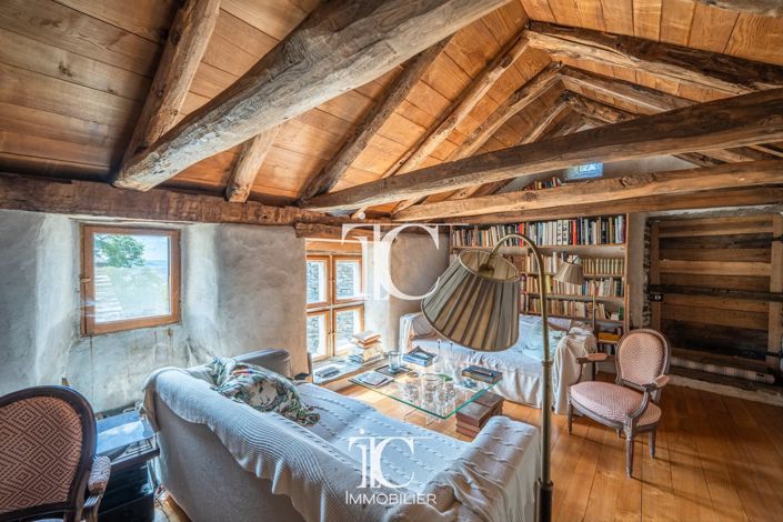 Image No.22-7 Bed House for sale