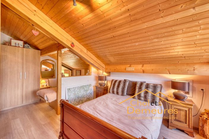 Image No.18-4 Bed House for sale