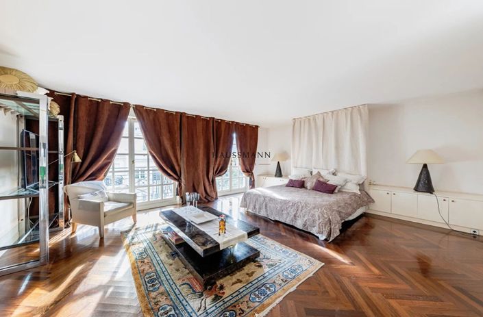 Image No.9-7 Bed Property for sale