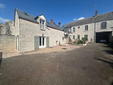 1 - Varize, Maison