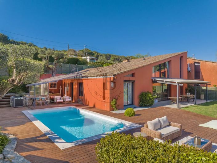 Image No.18-3 Bed House for sale