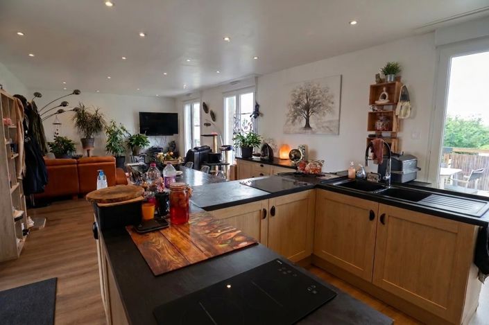 Image No.7-5 Bed House for sale