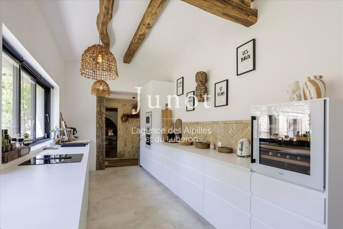 Image No.10-4 Bed House for sale