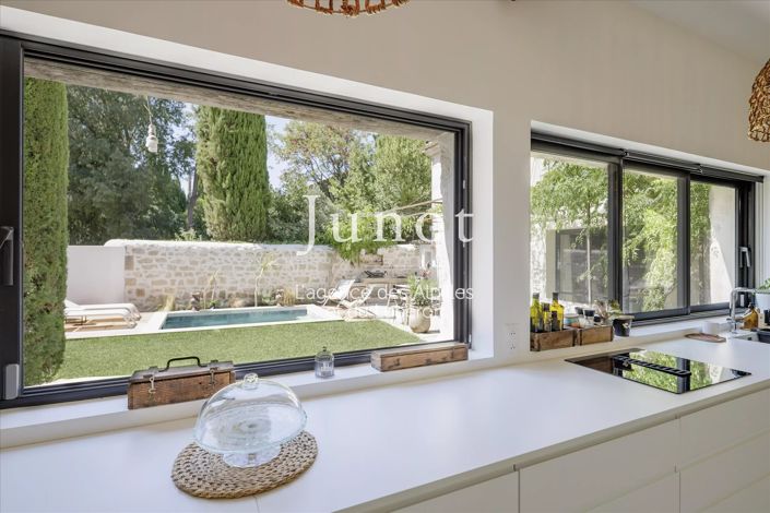 Image No.12-4 Bed House for sale