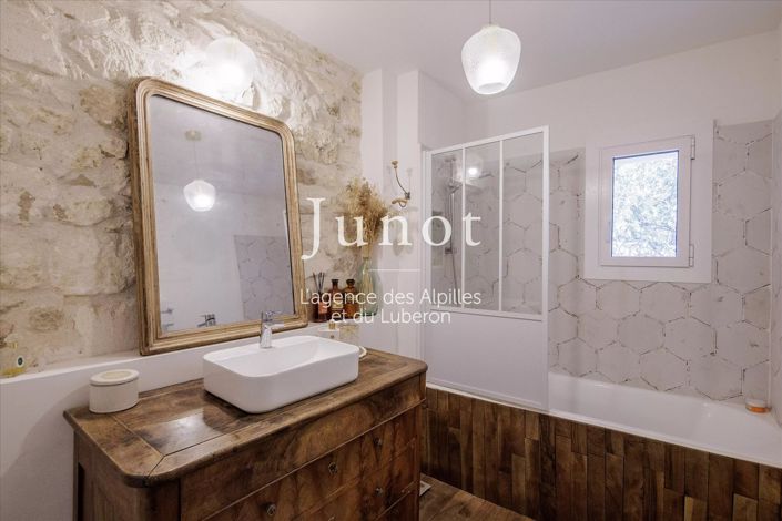 Image No.18-4 Bed House for sale
