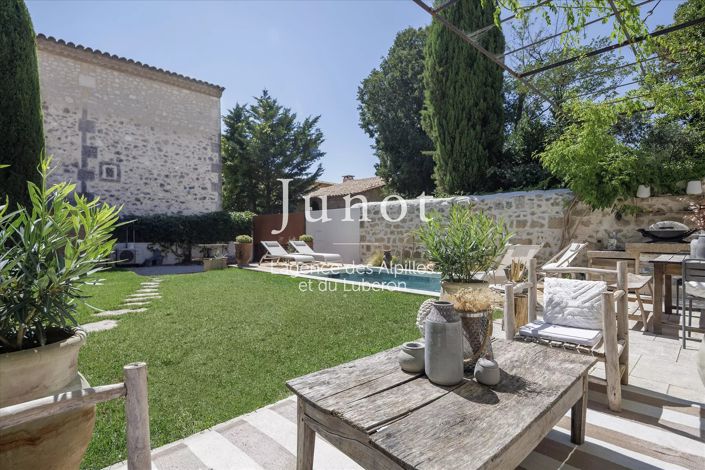 Image No.22-4 Bed House for sale