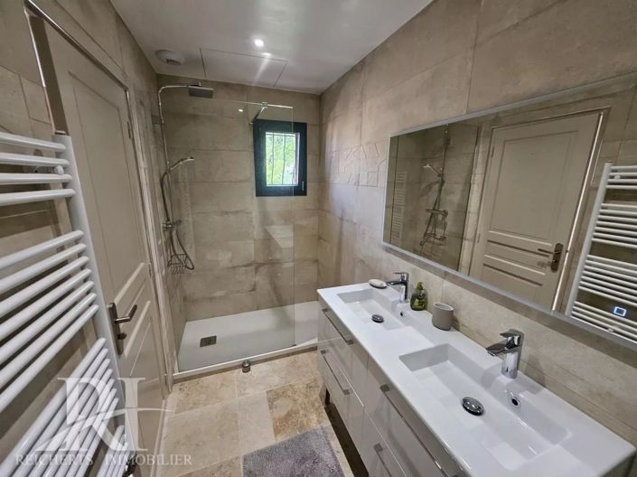Image No.18-5 Bed House for sale