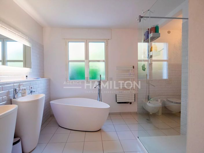 Image No.15-4 Bed House for sale