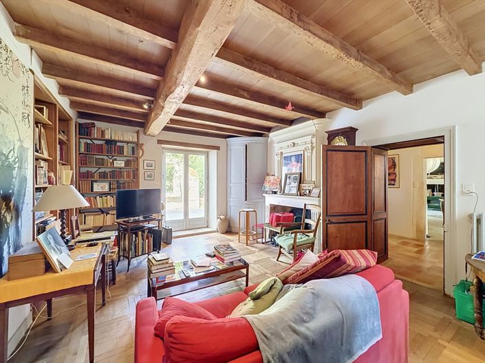 Image No.2-5 Bed House for sale