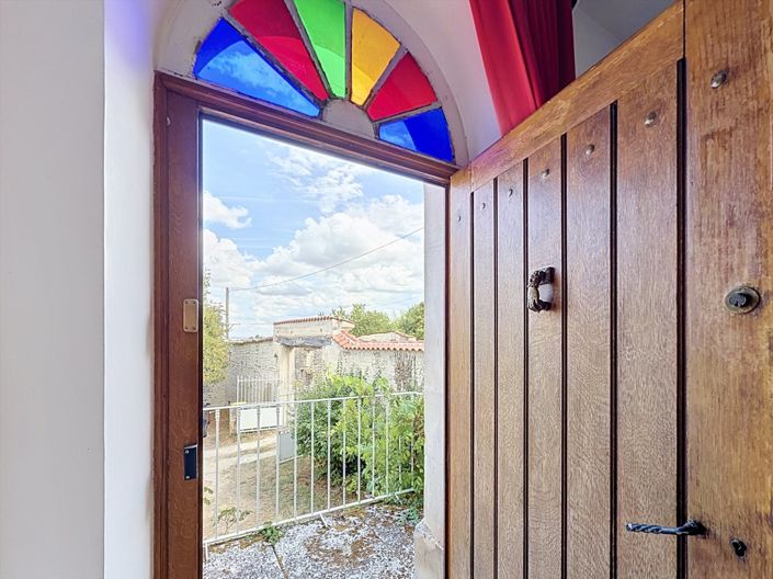 Image No.9-5 Bed House for sale