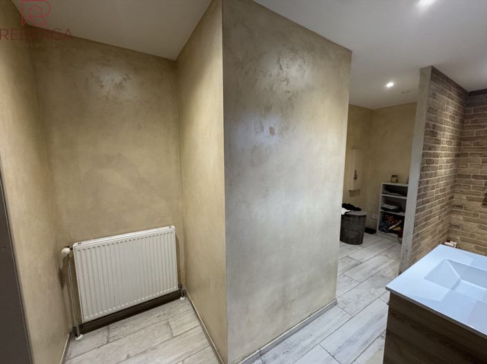 Image No.14-3 Bed House for sale