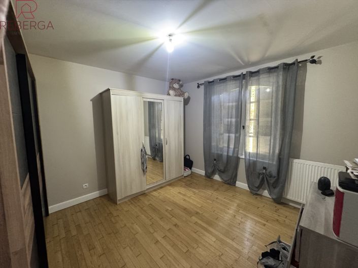 Image No.16-3 Bed House for sale