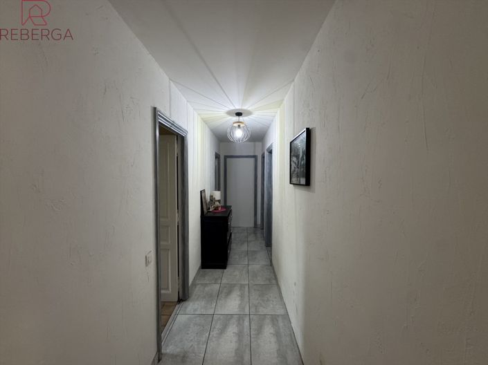 Image No.9-3 Bed House for sale