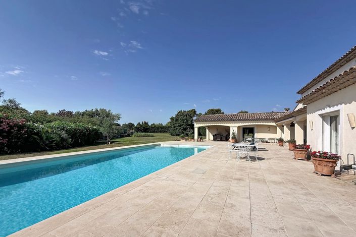 Image No.12-4 Bed House for sale