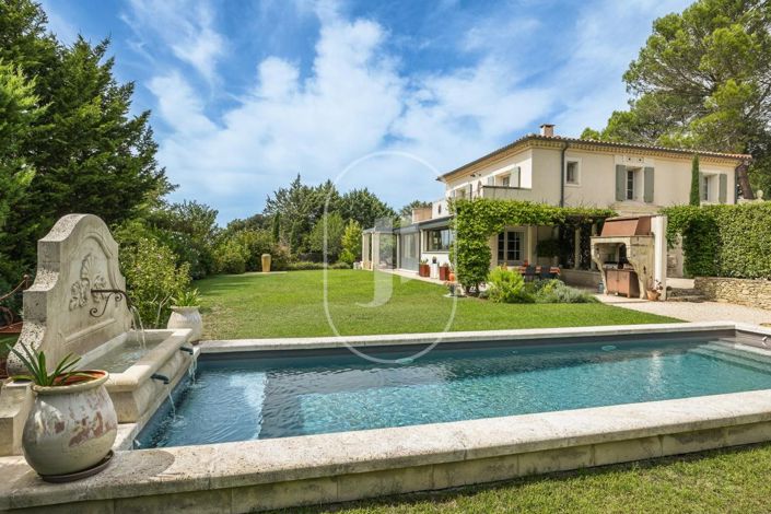 Image No.2-5 Bed House for sale
