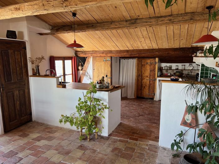 Image No.11-8 Bed House for sale