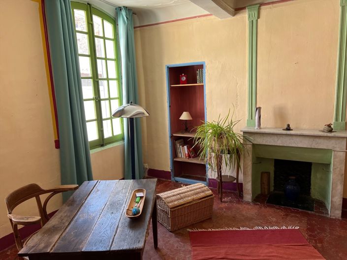 Image No.9-8 Bed House for sale