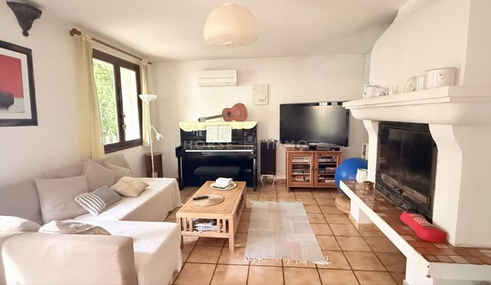 Image No.6-3 Bed House for sale