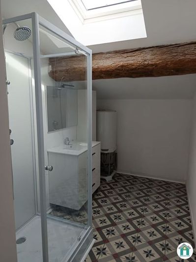 Image No.6-Appartement de 2 chambres à vendre à Salsigne