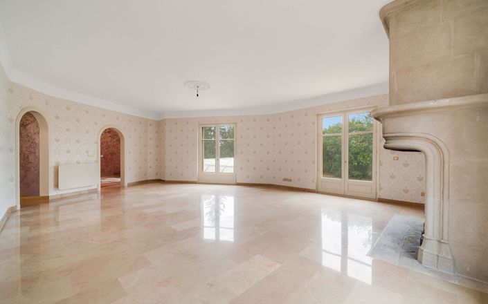 Image No.12-5 Bed House for sale