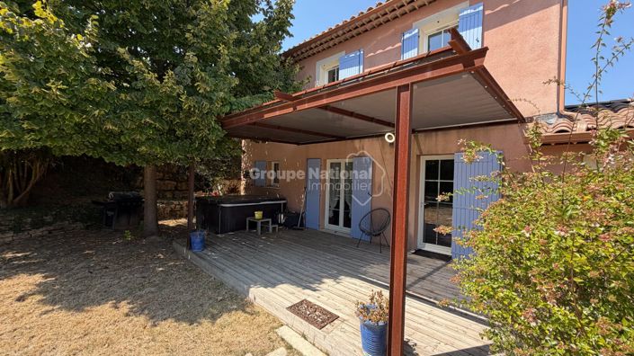Image No.2-4 Bed House for sale