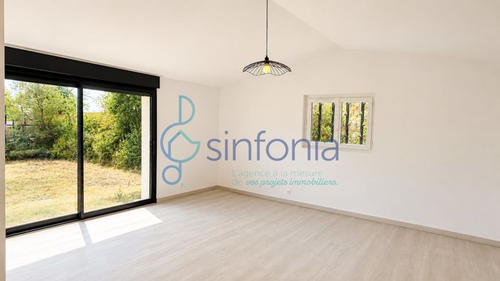 Image No.6-2 Bed House for sale