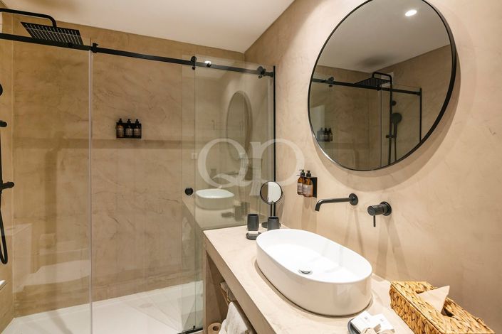 Image No.10-2 Bed Apartment for sale