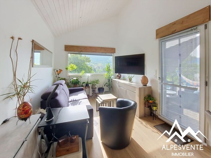 Image No.19-5 Bed House for sale