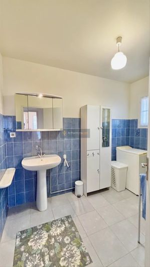 Image No.14-3 Bed House for sale
