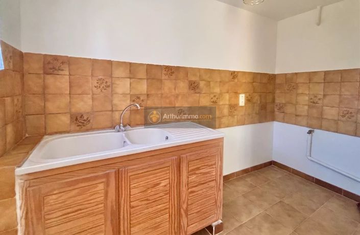 Image No.22-3 Bed House for sale