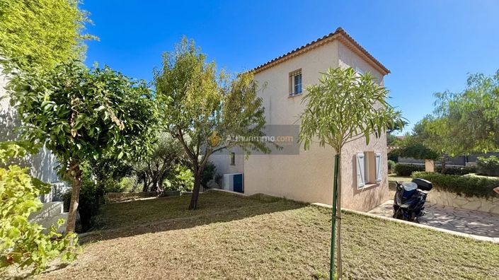 Image No.25-3 Bed House for sale