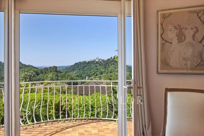 Image No.12-5 Bed House for sale