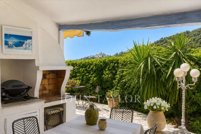Image No.9-5 Bed House for sale