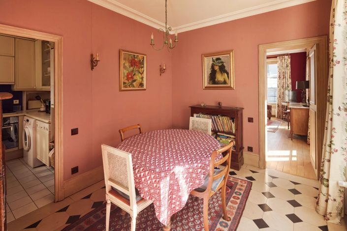 Image No.11-3 Bed Apartment for sale